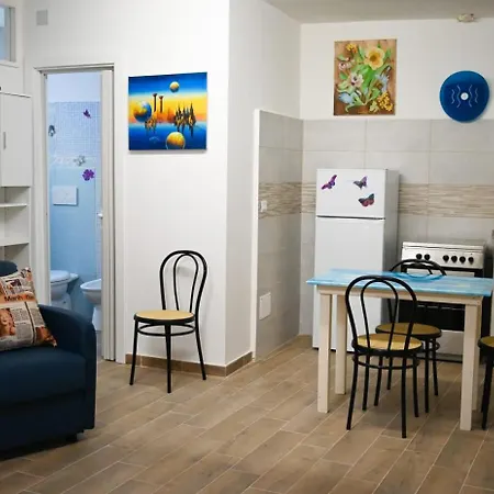 Casa Vacanze Elvy E Uccio 2 別荘