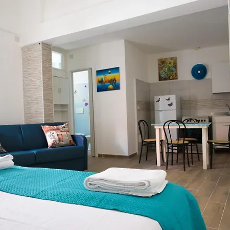 Casa Vacanze Elvy E Uccio 2 ナルド